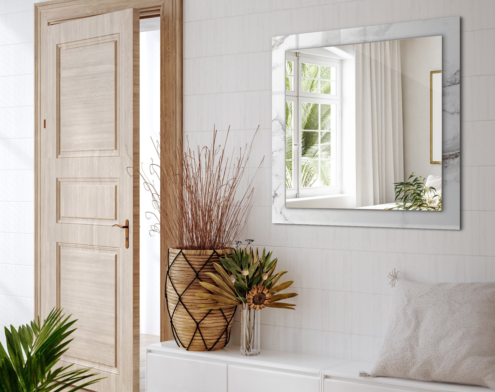 /> <p><strong>Więcej światła</strong></p> <p>Nasze lustro będzie idealnym uzupełnieniem Twoich wnętrz. Doskonale podkreśli zarówno zalety nowoczesnego i eleganckiego designu, jak i tradycyjnych stylów, wszystko to dzięki swojej wizualnej